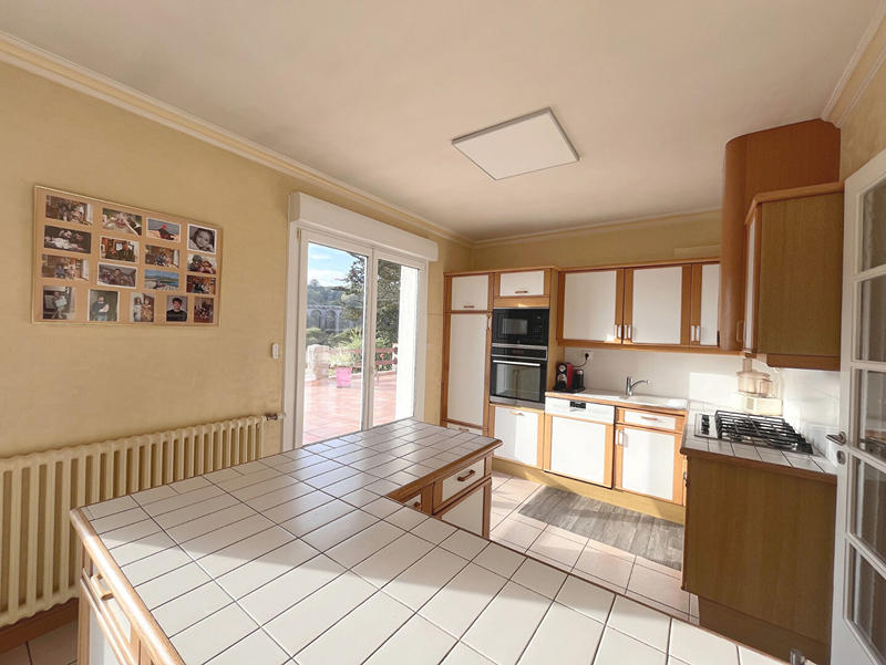 Maison - 188 m² - 6 pièces