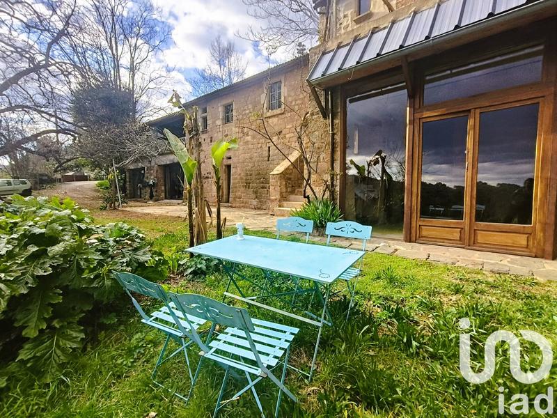 Maison - 282 m² - 11 pièces