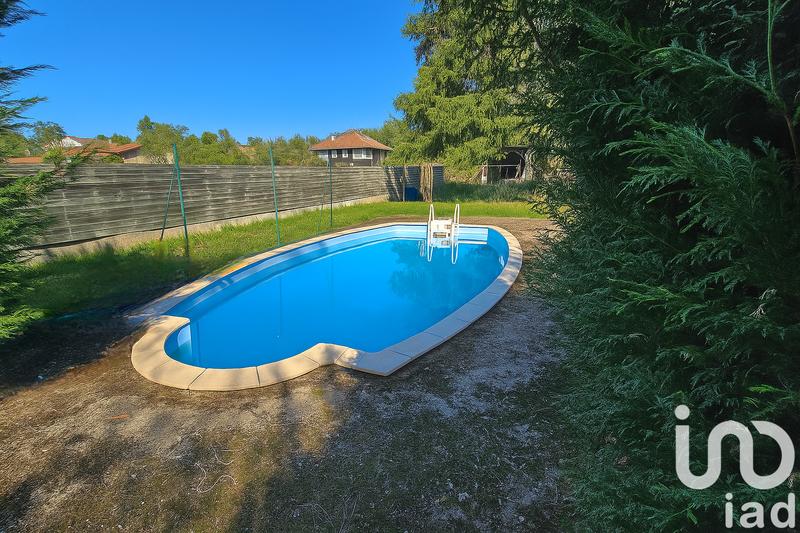 Maison - 170 m² - 9 pièces