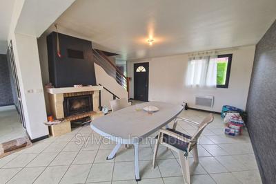 Maison - 101 m² - 5 pièces