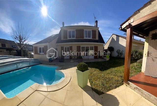 Maison - 110 m² - 5 pièces