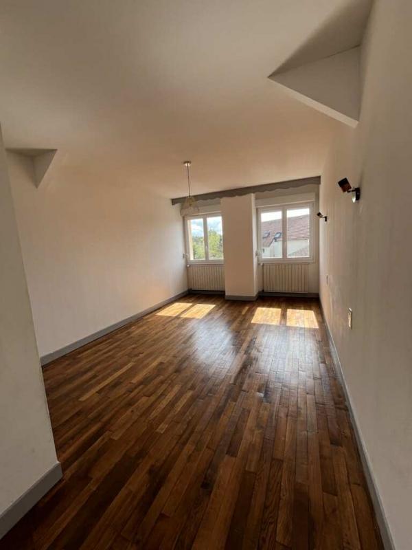 Maison - 191 m² - 8 pièces