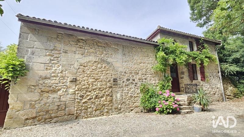 Maison - 332 m² - 6 pièces