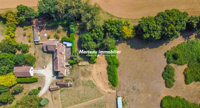 Maison - 185 m² - 8 pièces