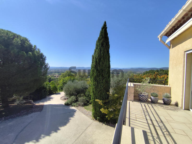 Villa - 160 m² - 6 pièces