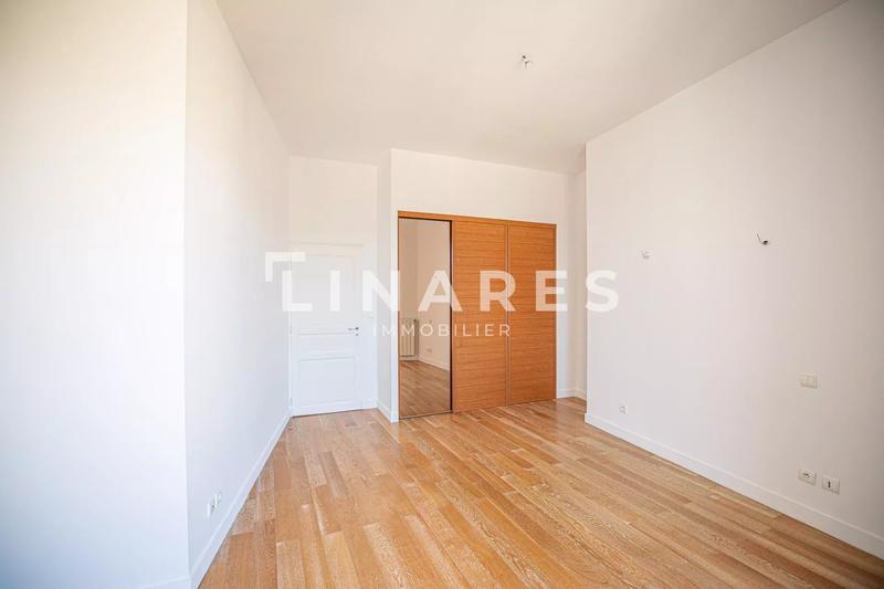 Appartement - 100 m² - 4 pièces