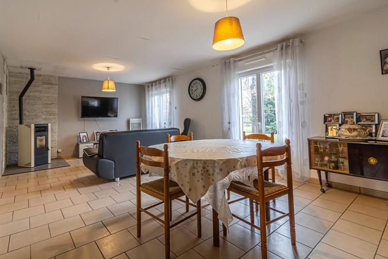 Maison - 100 m² - 6 pièces