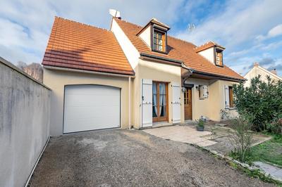 Maison - 99 m² - 4 pièces