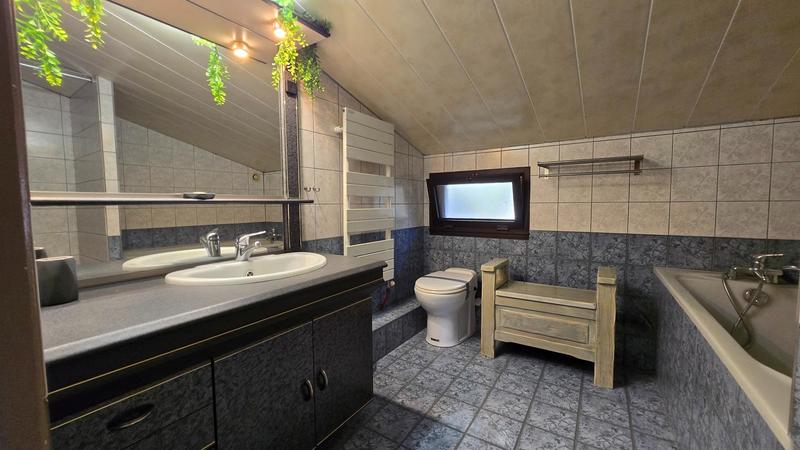 Villa - 203 m² - 11 pièces