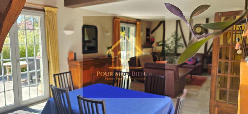 Propriété - 250 m² - 6 pièces