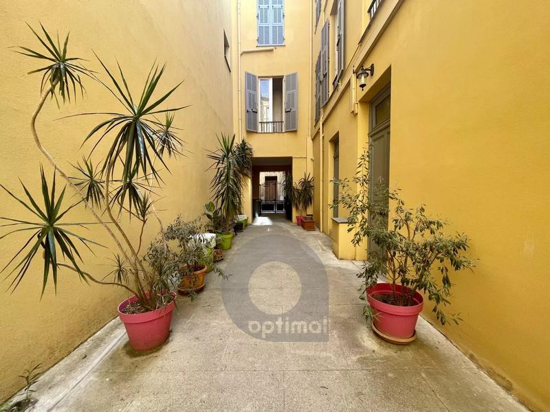 Appartement - 87 m² - 3 pièces