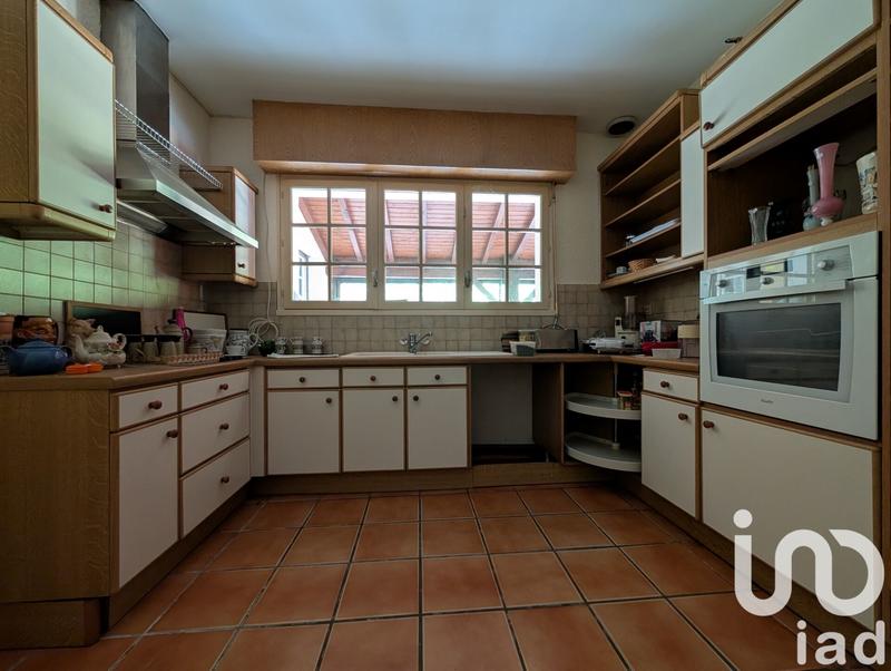 Maison - 180 m² - 6 pièces