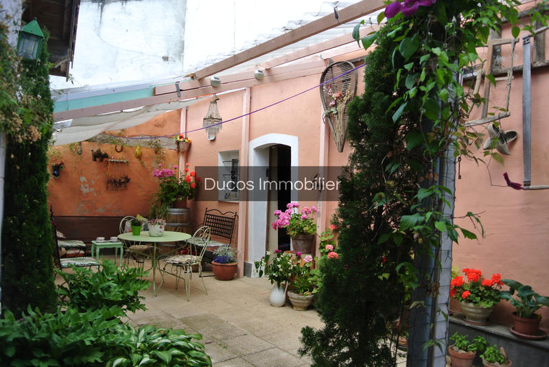 Maison - 210 m² - 9 pièces