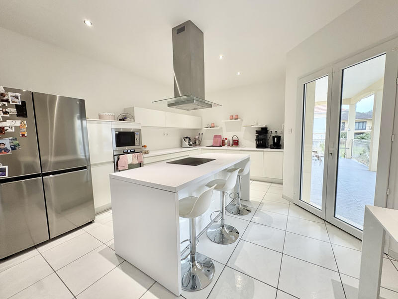 Maison - 157 m² - 6 pièces