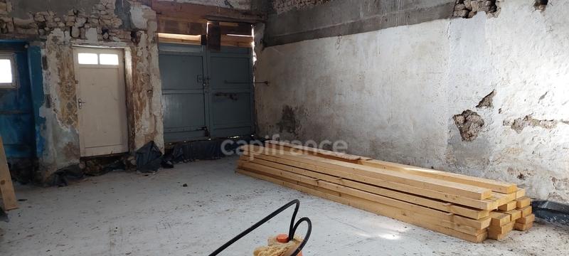 Maison en pierre - 205 m² - 7 pièces