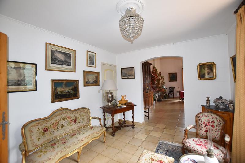 Villa - 214 m² - 7 pièces