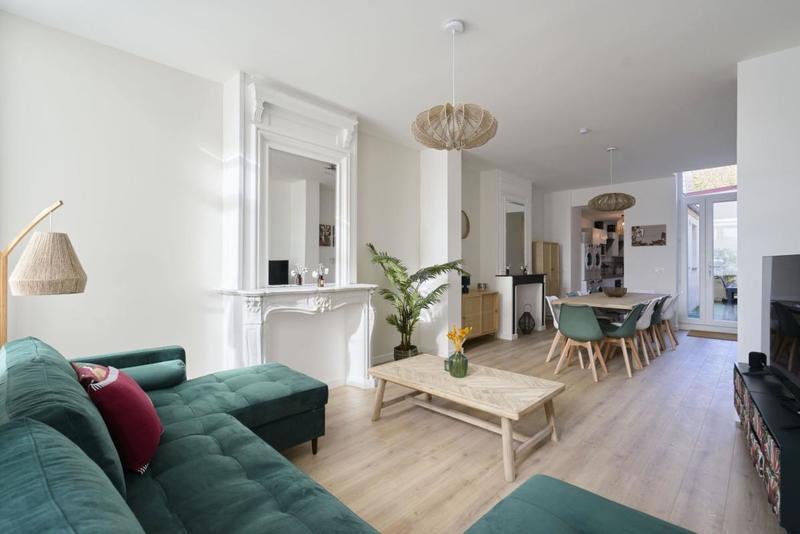 Maison - 179 m² - 11 pièces