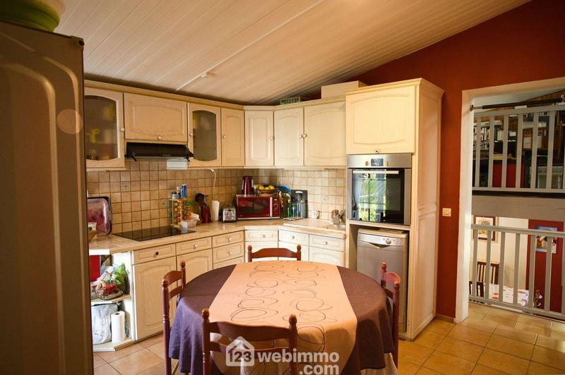 Maison - 176 m² - 7 pièces