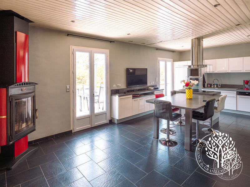 Maison ancienne - 260 m² - 10 pièces