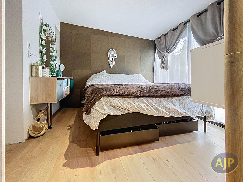 Maison - 191 m² - 8 pièces