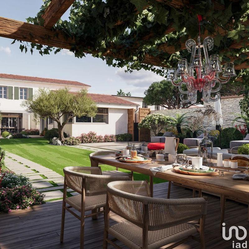 Maison - 397 m² - 7 pièces