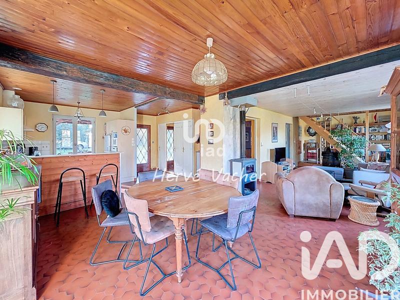 Maison - 159 m² - 6 pièces