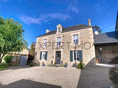 Maison - 159 m² - 7 pièces