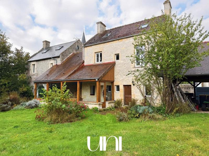 Maison - 225 m² - 7 pièces