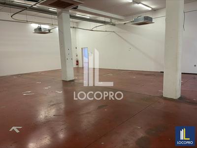 Local d'activité / Entrepôt - 392 m²