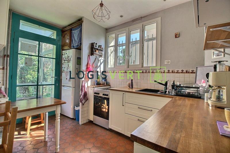 Maison - 130 m² - 8 pièces