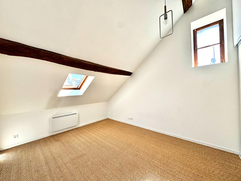 Immeuble - 8 pièces