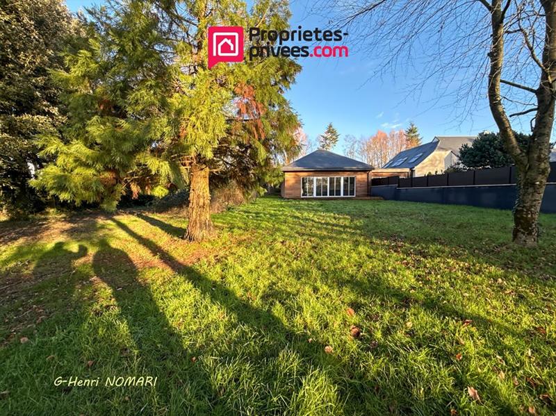 Maison - 234 m² - 3 pièces