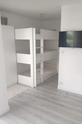 Studio - 30 m² - 1 pièce