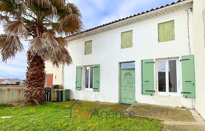 Maison - 136 m² - 3 pièces