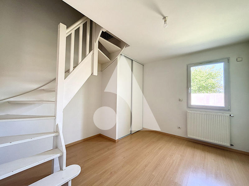 Maison - 217 m² - 7 pièces