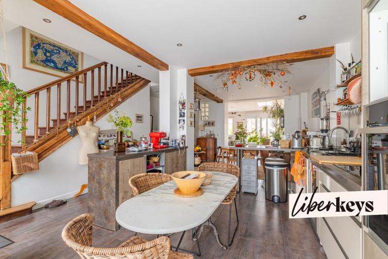 Maison - 137 m² - 5 pièces