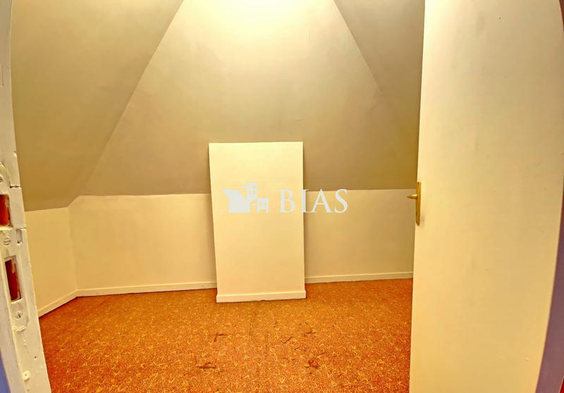 Maison - 85 m² - 5 pièces