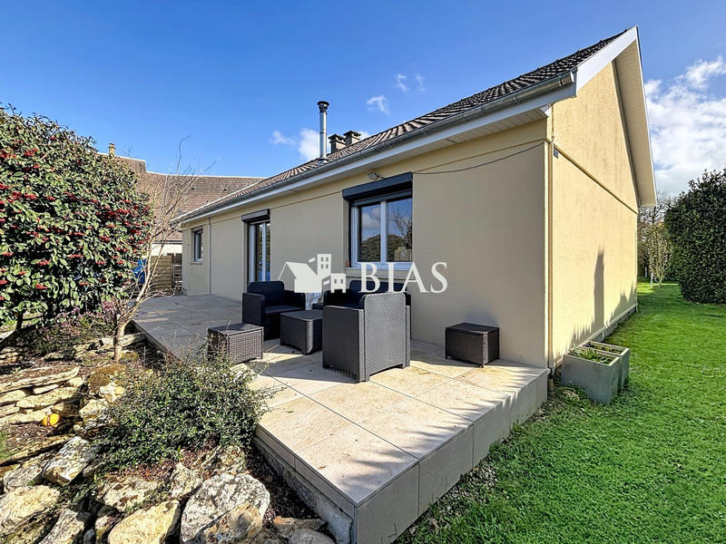 Maison - 88 m² - 4 pièces