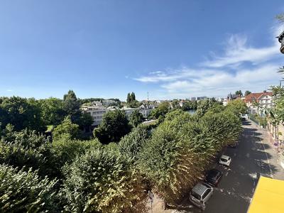 Appartement - 115 m² - 5 pièces