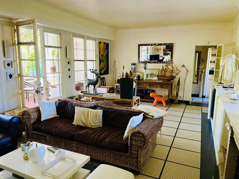 Maison - 185 m² - 7 pièces