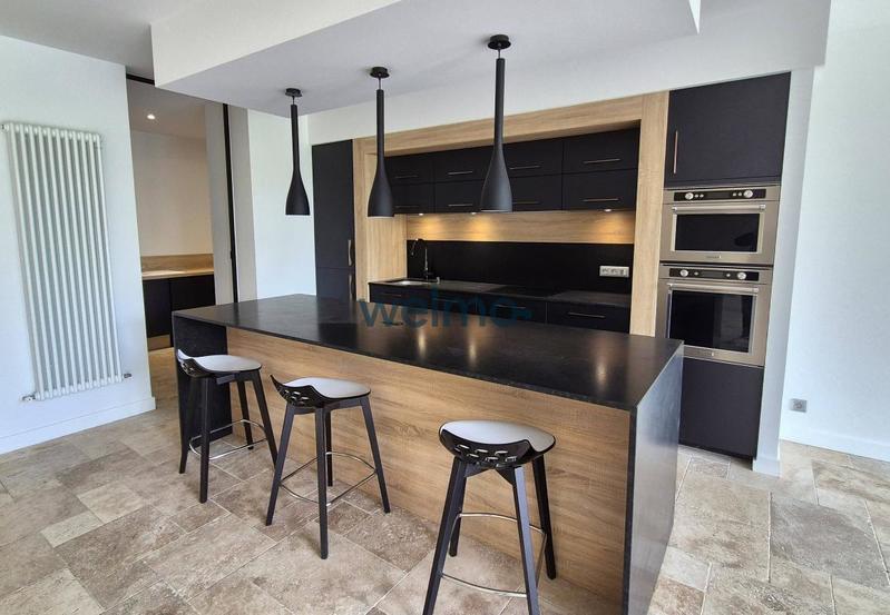 Maison - 146 m² - 7 pièces