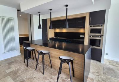 Maison - 146 m² - 7 pièces