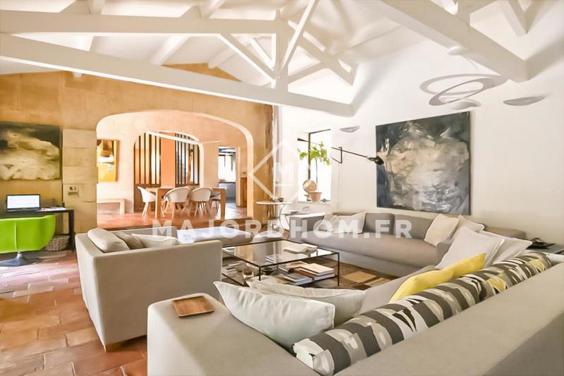 Maison - 215 m² - 7 pièces