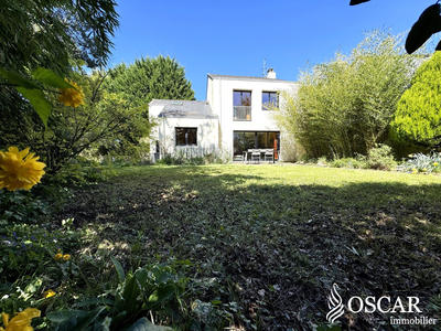 Maison - 103 m² - 5 pièces