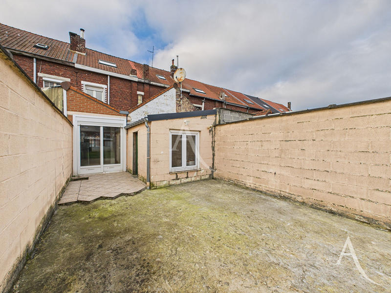 Maison - 101 m² - 5 pièces