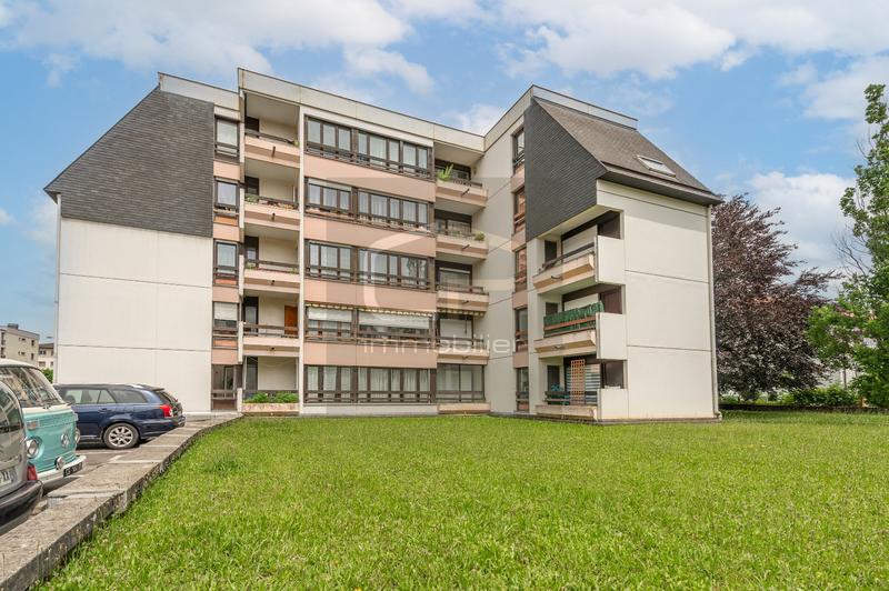 Appartement ancien - 85 m² - 4 pièces