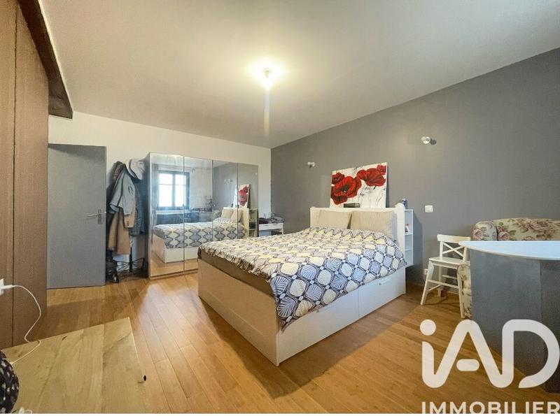 Maison - 200 m² - 7 pièces