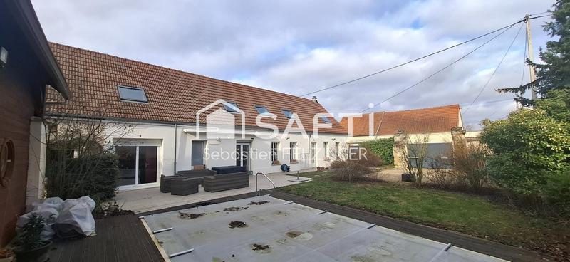 Maison - 230 m² - 7 pièces