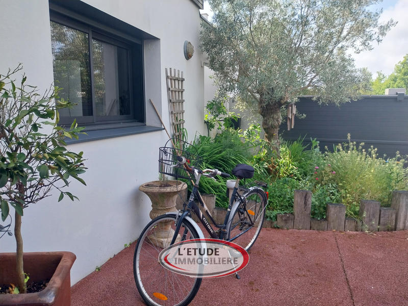 Maison - 201 m² - 7 pièces