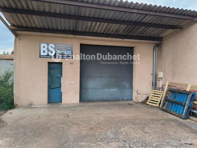 Entrepôt - 330 m² - 3 pièces